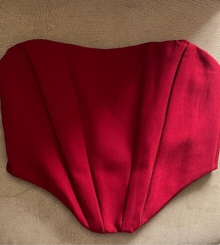 Bordo crop korse