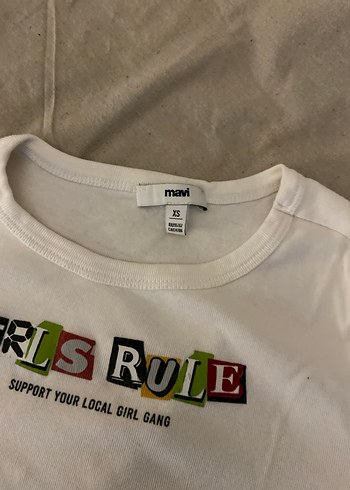 Beyaz Kısa Kollu Baskılı Kadın Tişört - Görsel 3