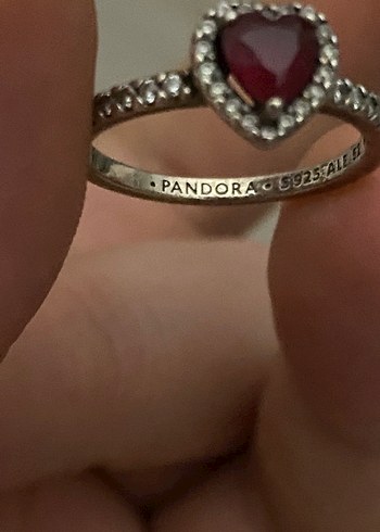 Kırmızı Taşlı Pandora Kalp Yüzük Orijinal - Görsel 3
