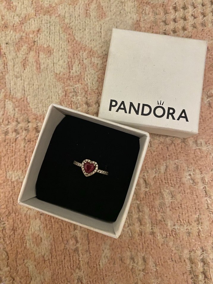 Kırmızı Taşlı Pandora Kalp Yüzük Orijinal - Görsel 2