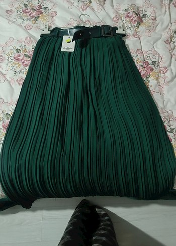 Kadın Kemerli Piliseli Uzun Yeşil Etek - Görsel 2