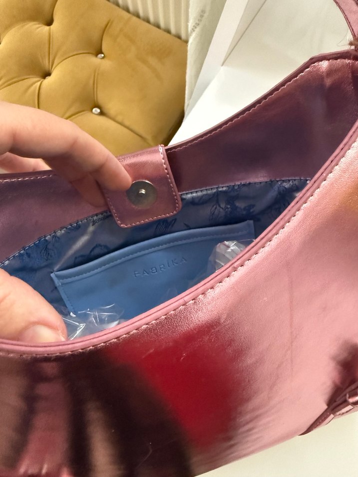 Parlak Pembe Deri Kadın Çanta - Görsel 3