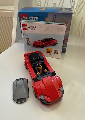 Kırmızı LEGO City Spor Araba Seti - Görsel 2