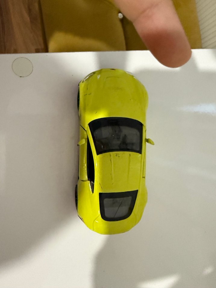 Sarı Oyuncak Araba - Görsel 5
