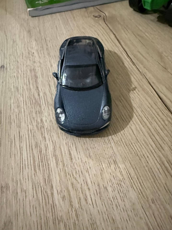 Koyu Gri Kapı Açılır Oyuncak Araba - Görsel 2