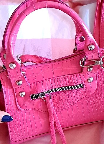 pembe kol çantası