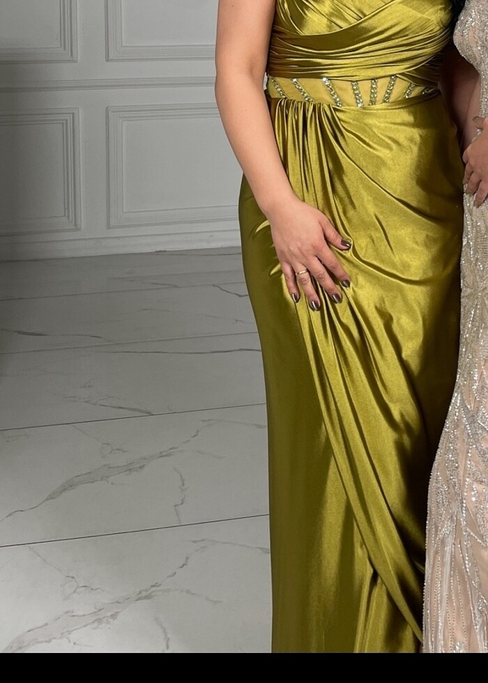 YağYeşil saten abiye - Görsel 3