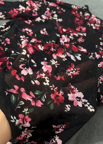 Bershka Kadın Çok Renkli Uzun Kollu çiçekli Bluz
