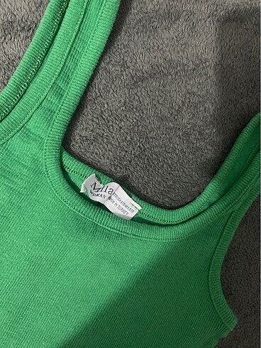 Trendyol & Milla Yeşil crop body