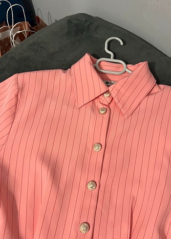 Düğmeli Pembe Çizgili Mini Elbise - Görsel 4