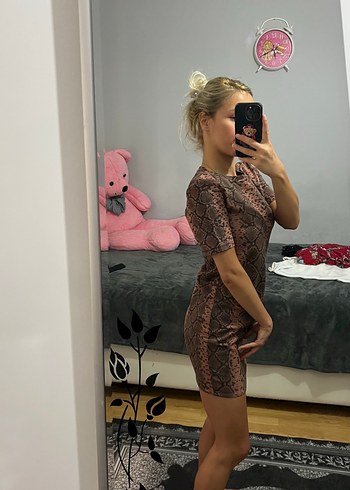 Zara Kadın Kahverengi Yılan Desenli Kısa Elbise