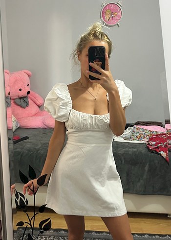 Beyaz Straplez Mini Elbise Gösterişli Kısa Kollu sırt detaylı