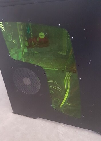 Nvidia bilgisayar kasasi ve icindekiler