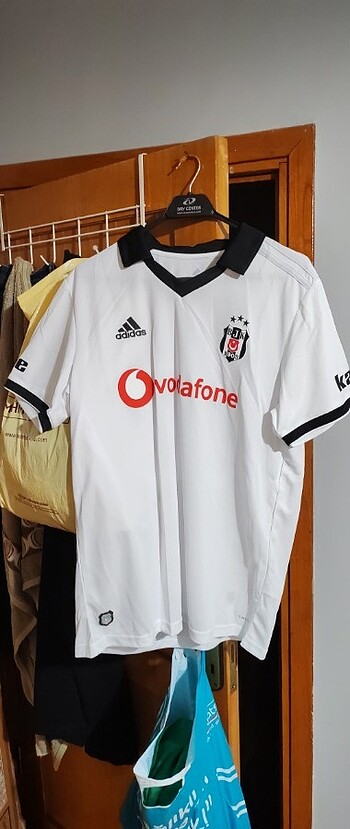 Beşiktaş 18-19 sezon forması