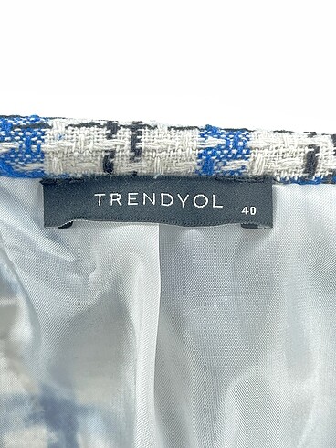 40 Beden çeşitli Renk Trendyol & Milla Blazer %70 İndirimli.