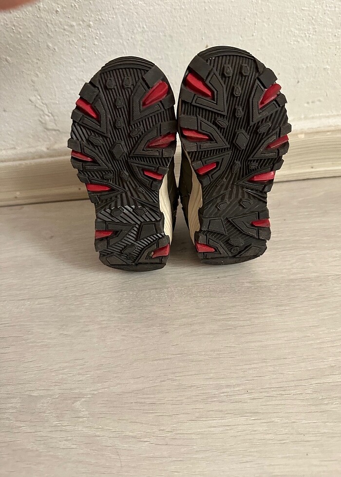 Erkek çocuk bot - Görsel 5