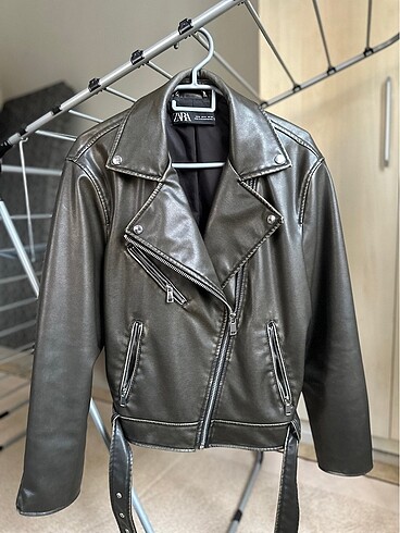 Zara Zara eskitilmiş görünümlü suni deri biker ceket