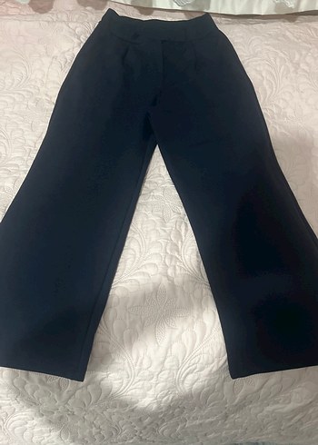 LC Waikiki Sik Ve Rahat Koyu Lacivert Kumas Pantolon