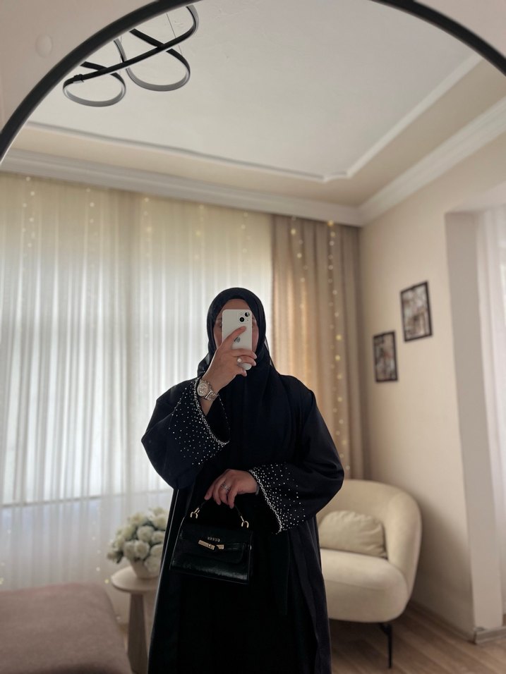 Nakış Detaylı Siyah abaya - Görsel 3
