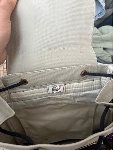  Beden Lacoste ikonik çanta