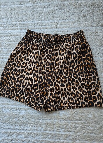 Asos Kadın Leopar Şort Asos