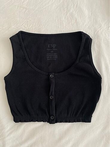 Siyah crop