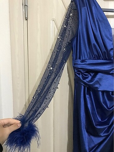 Tasarımcı Abiye elbise kolları taşlı