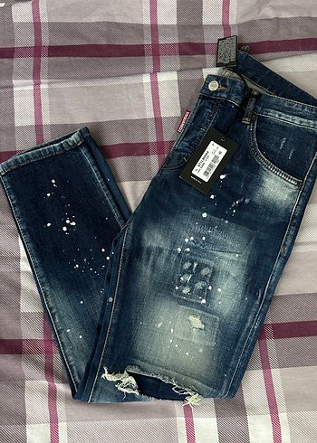 DSquared2 Koyu Mavi Boyali Yikamali Denim Jean