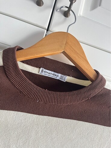 Stradivarius Crop tarzı kazak