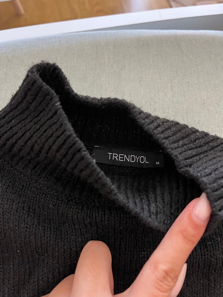 Nakışlı Siyah Kadın Triko Kazak - Görsel 3