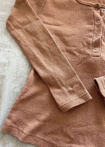 Bej Düğmeli Uzun Kollu Kadın Triko - Görsel 2