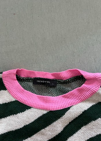 Pembe Yakalı Zebra Desenli Kadın Kazak - Görsel 2