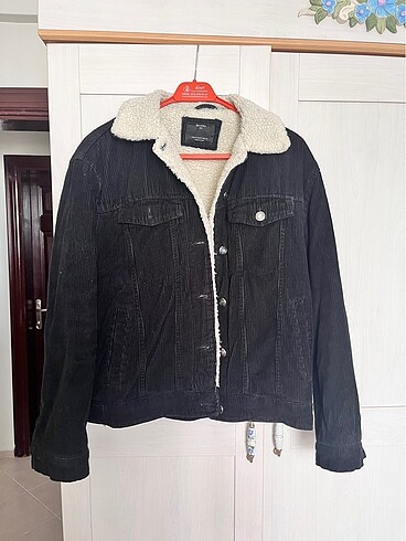 Bershka Mont
