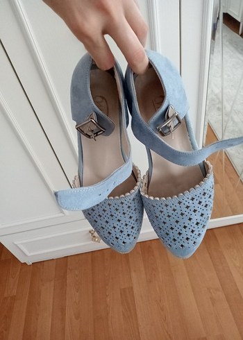 Mavi Süet Dolgu Topuklu Kadın Sandalet