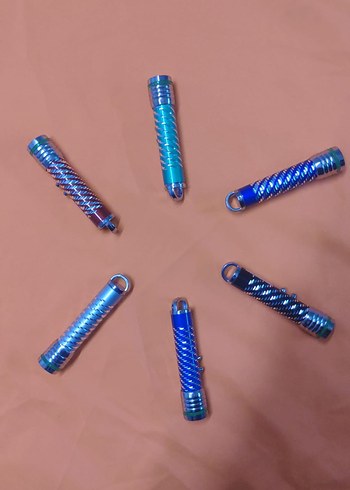 Metal Gövdeli Renkli Kedi ve Köpek oyuncağı lazer