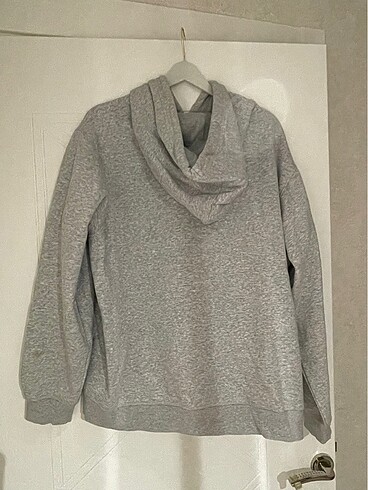 H&M sweatshirt