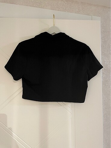 H&M dekolteli crop