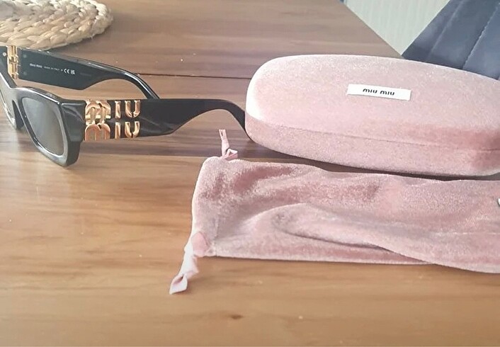 Miu miu gözlük