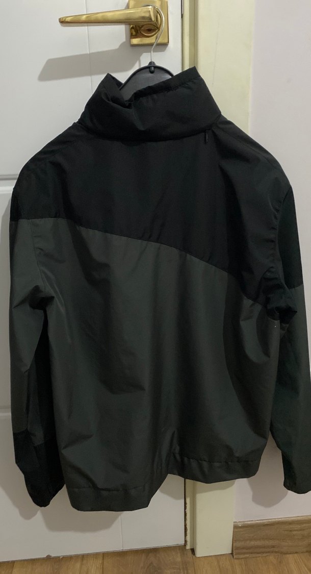 Kadın Siyah Spor Fermuarlı Yağmurluk - Görsel 2