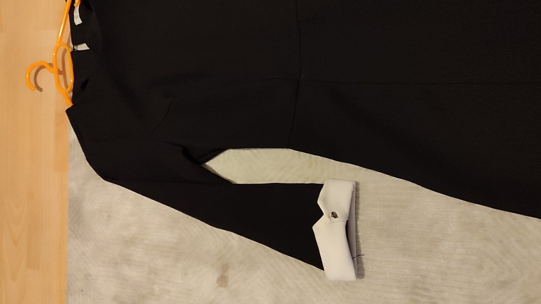 V Yaka Siyah Midi Kalem Elbise - Görsel 2