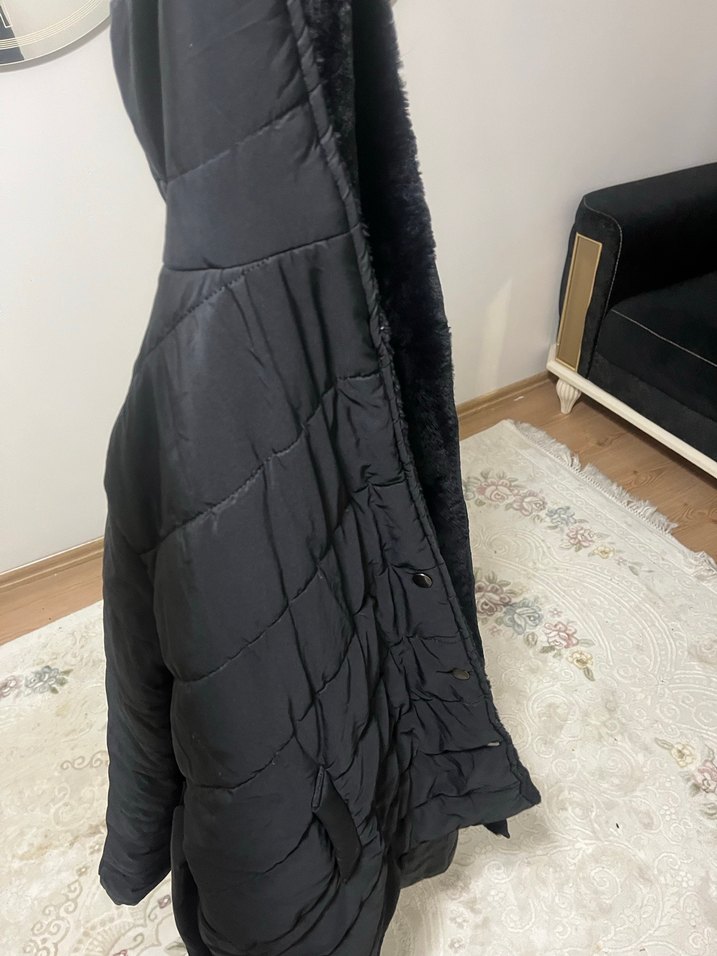 Siyah Kemerli Midi Kadın Kaban - Görsel 3