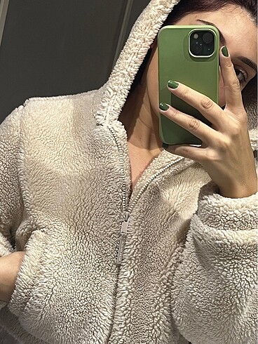 m Beden pull and bear mont