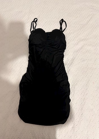 V Yaka Siyah Mini Fırfırlı Elbise - Görsel 2