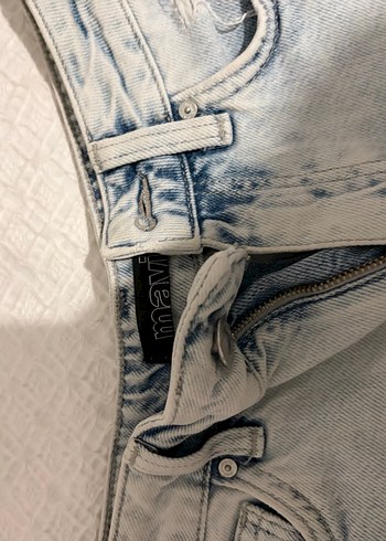 Düğmeli Gri Mavi Mini Denim Şort - Görsel 4