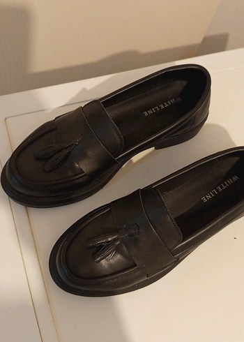 Kadın  Siyah Püsküllü Loafer Ayakkabı - Görsel 2