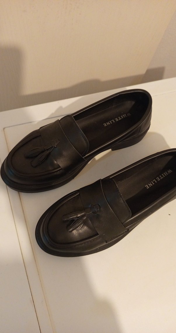 Kadın  Siyah Püsküllü Loafer Ayakkabı - Görsel 2