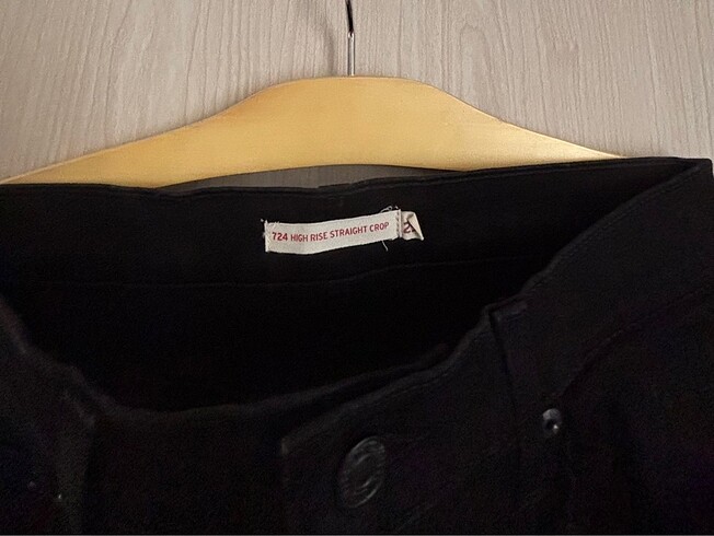 29 Beden siyah Renk Levi?s pantolon