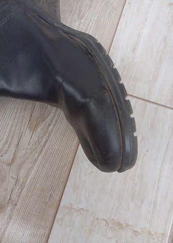 Siyah Deri Kadın Dolgu Topuklu Bot - Görsel 3