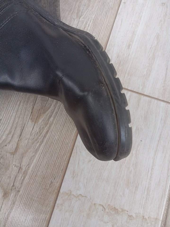 Siyah Deri Kadın Dolgu Topuklu Bot - Görsel 3