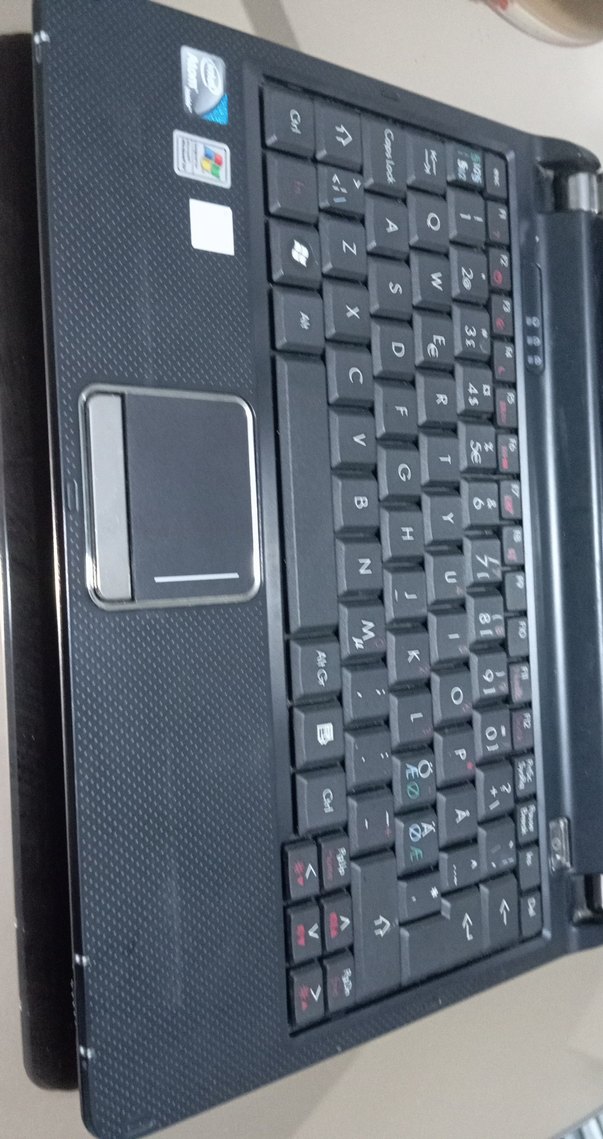 Siyah Packard Bell Dizüstü Bilgisayar - Görsel 4